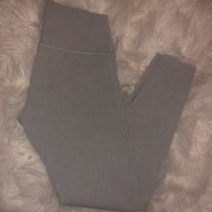Light grey lululemon leggings